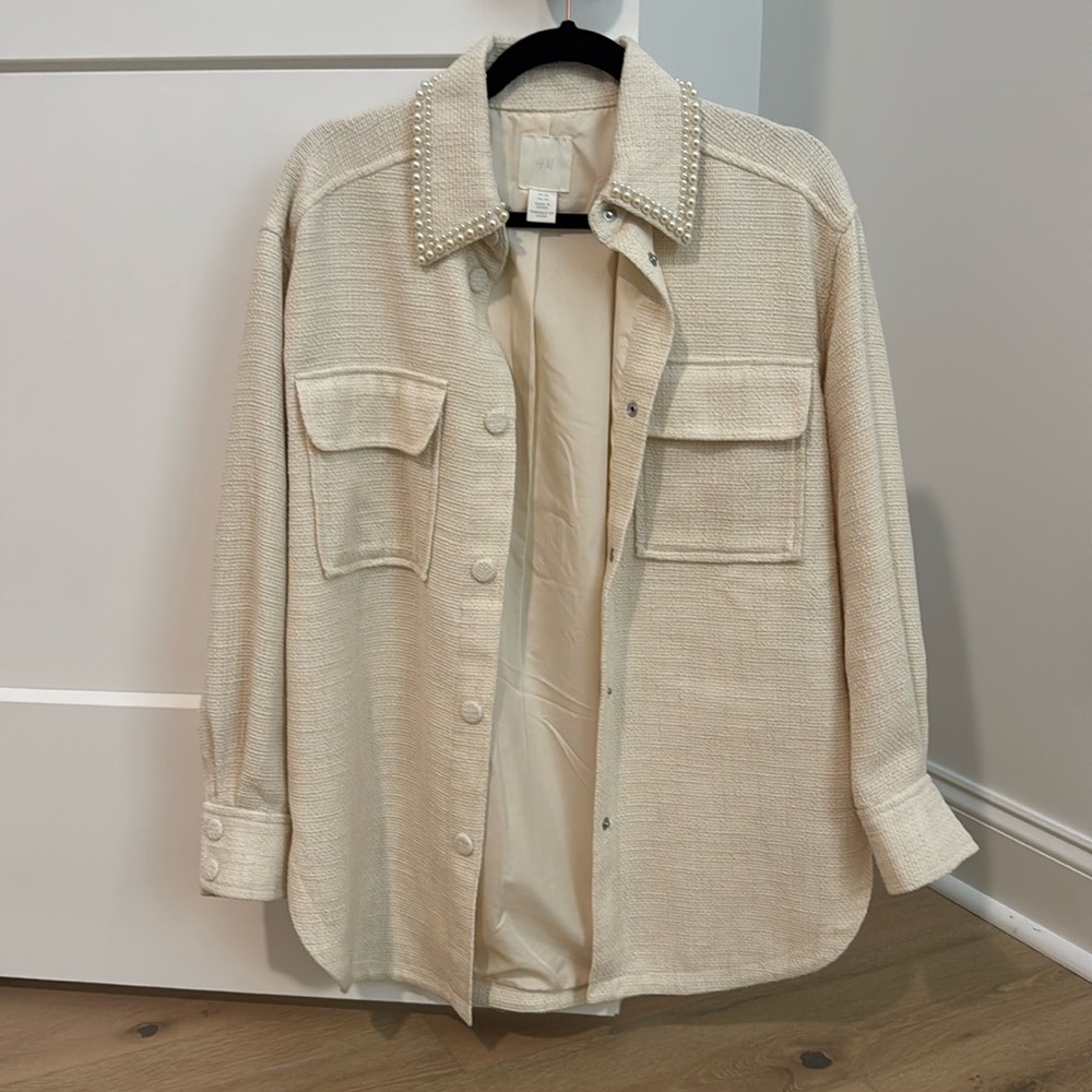 H&M Ivory Pearl Trim Shacket Size XS